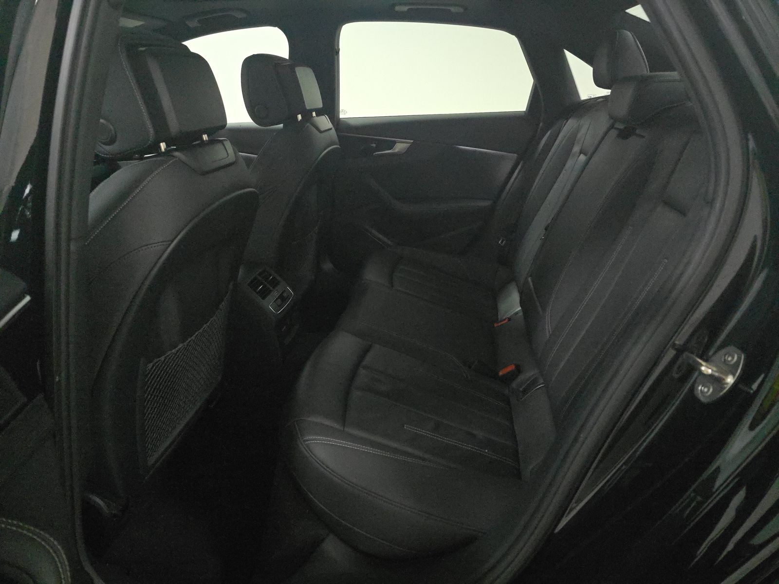 2023 Audi A4 S line Premium Plus AWD