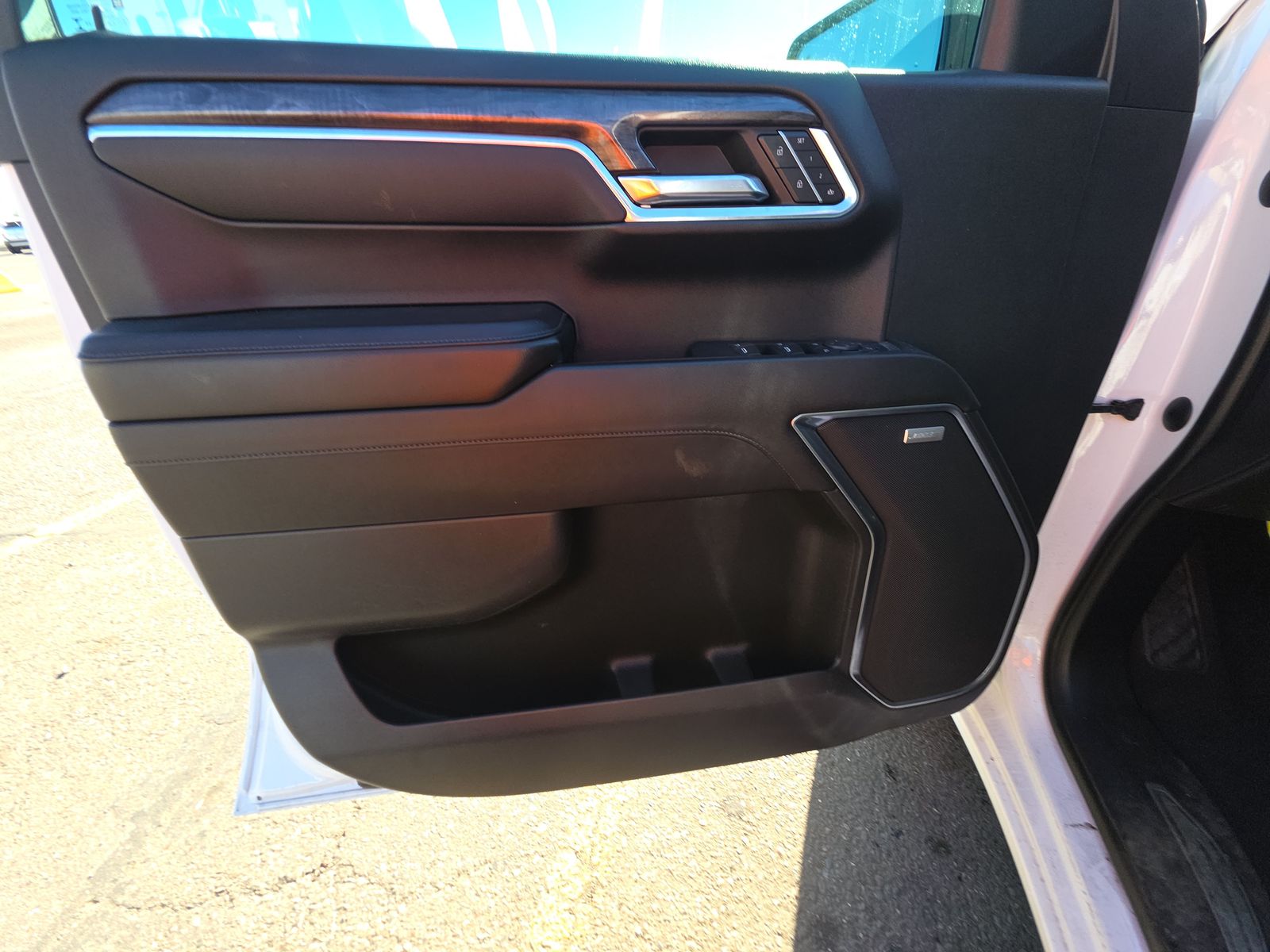 2023 Chevrolet Silverado 1500 LTZ AWD