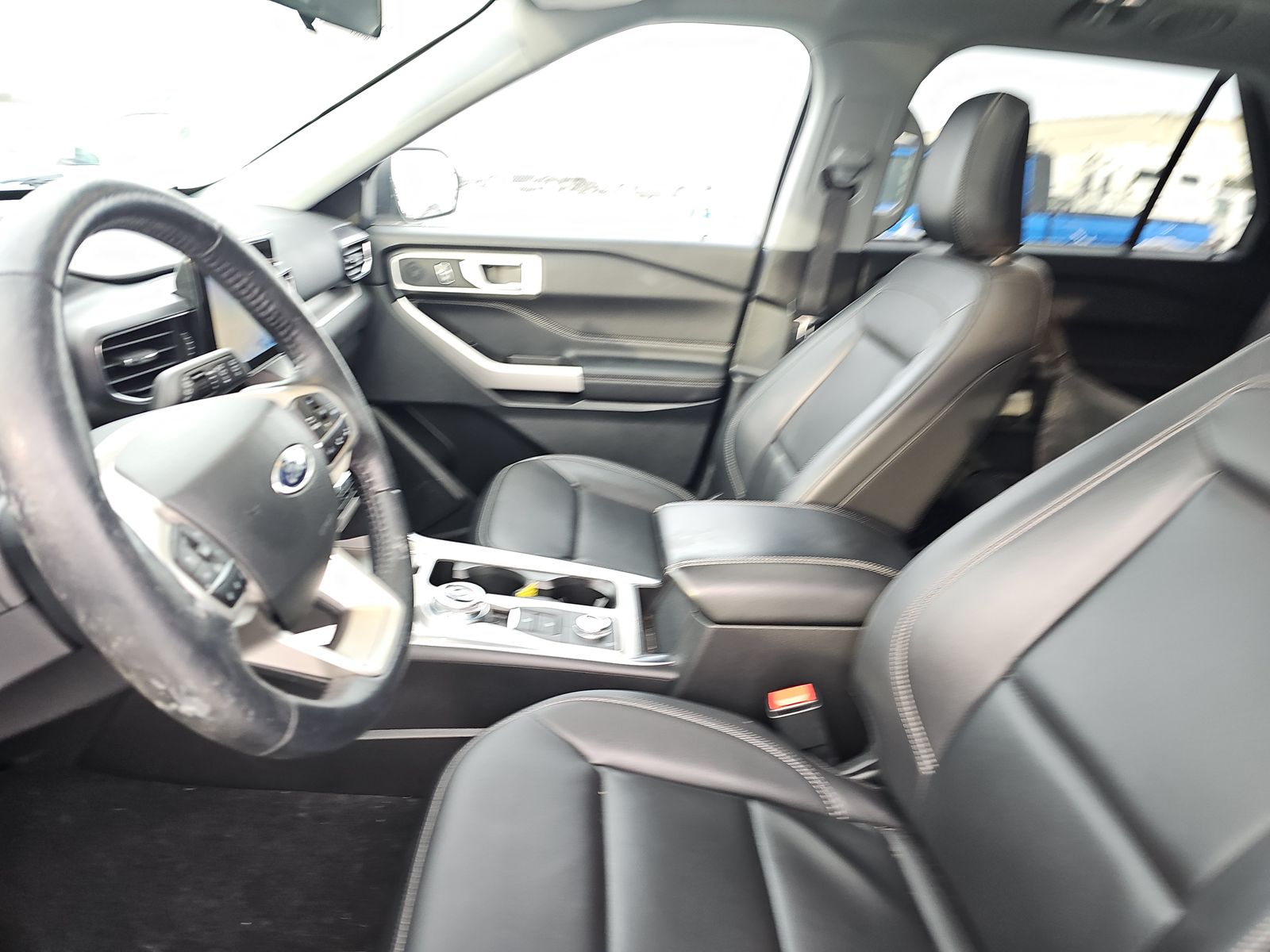 2023 Ford Explorer XLT AWD