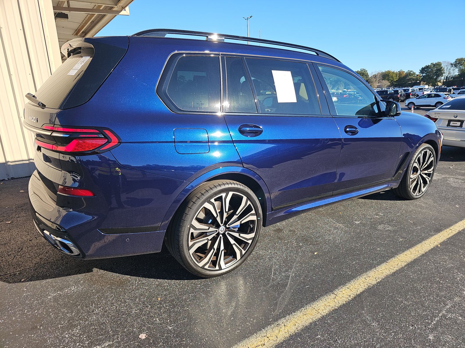 2023 BMW X7 M60i AWD