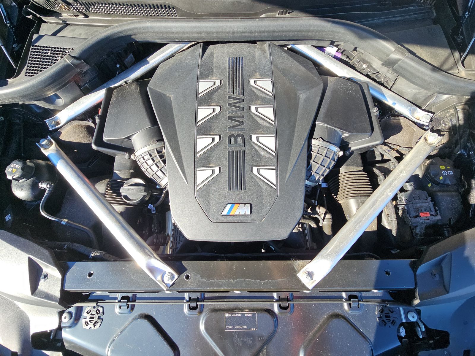 2023 BMW X7 M60i AWD