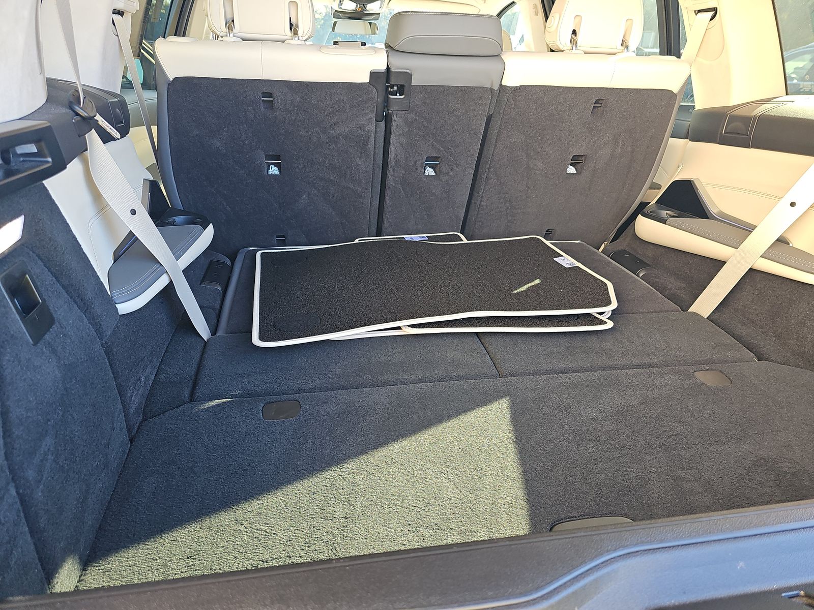 2023 BMW X7 M60i AWD