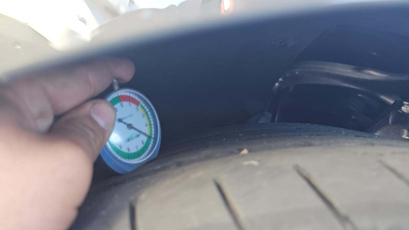 2025 BMW 8 Series M850i xDrive AWD