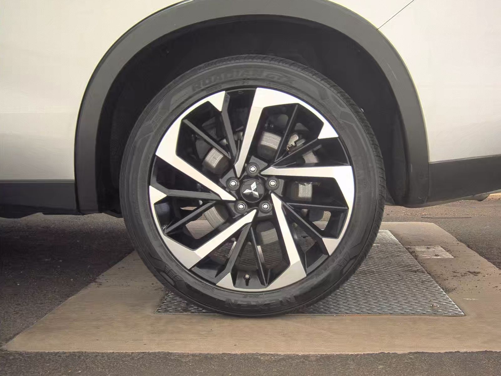 2024 Mitsubishi Outlander SE Black Edition FWD