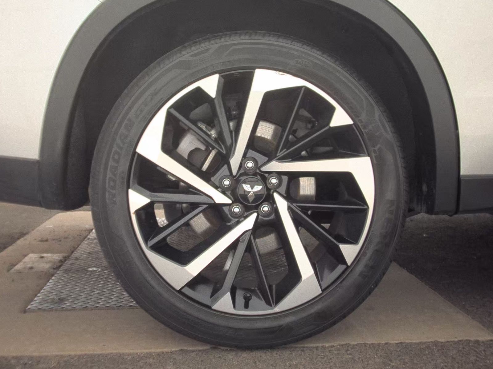 2024 Mitsubishi Outlander SE Black Edition FWD