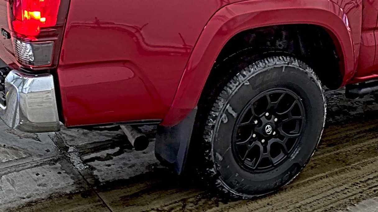 2022 Toyota Tacoma SR5 AWD