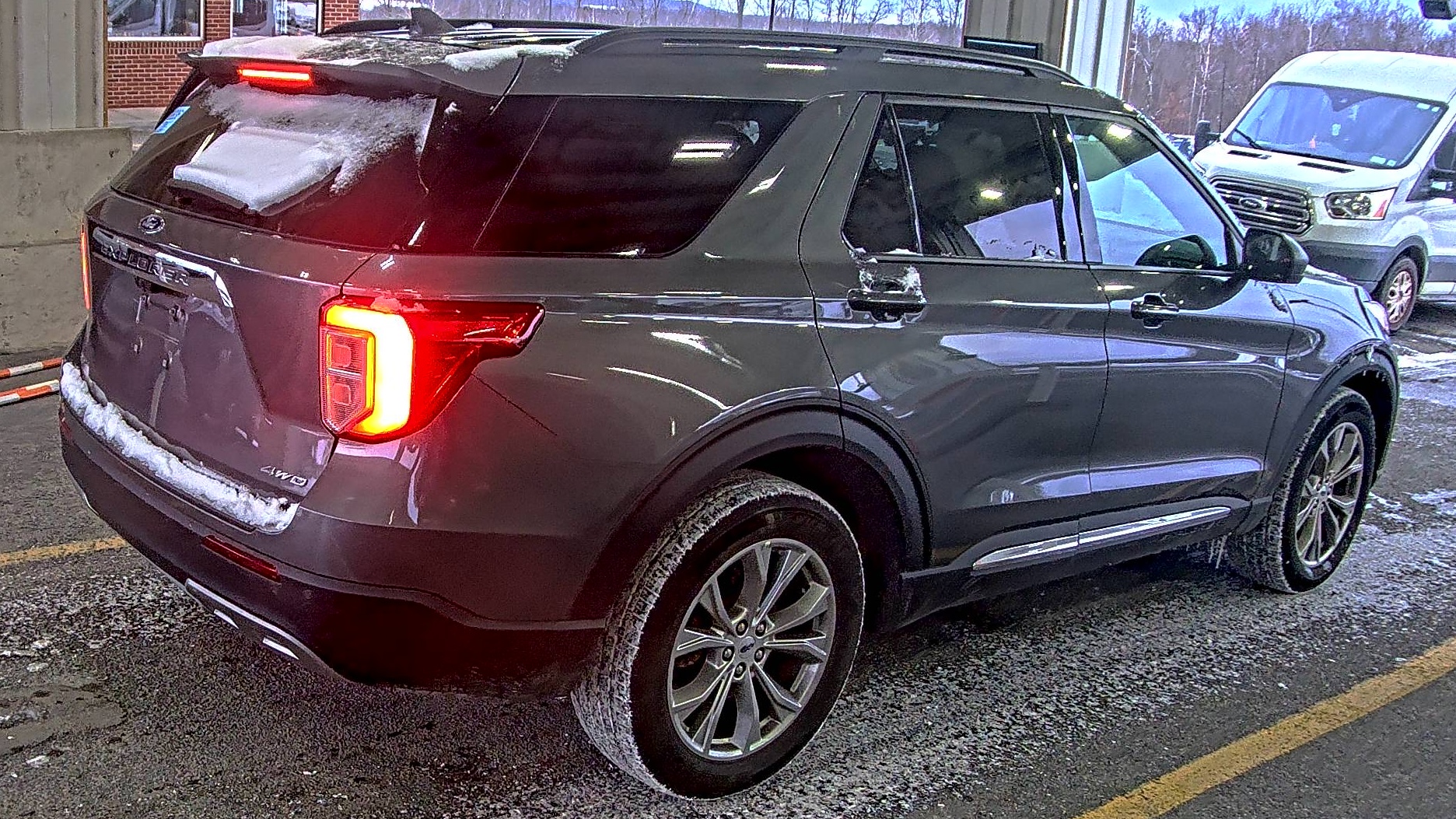 2023 Ford Explorer XLT AWD