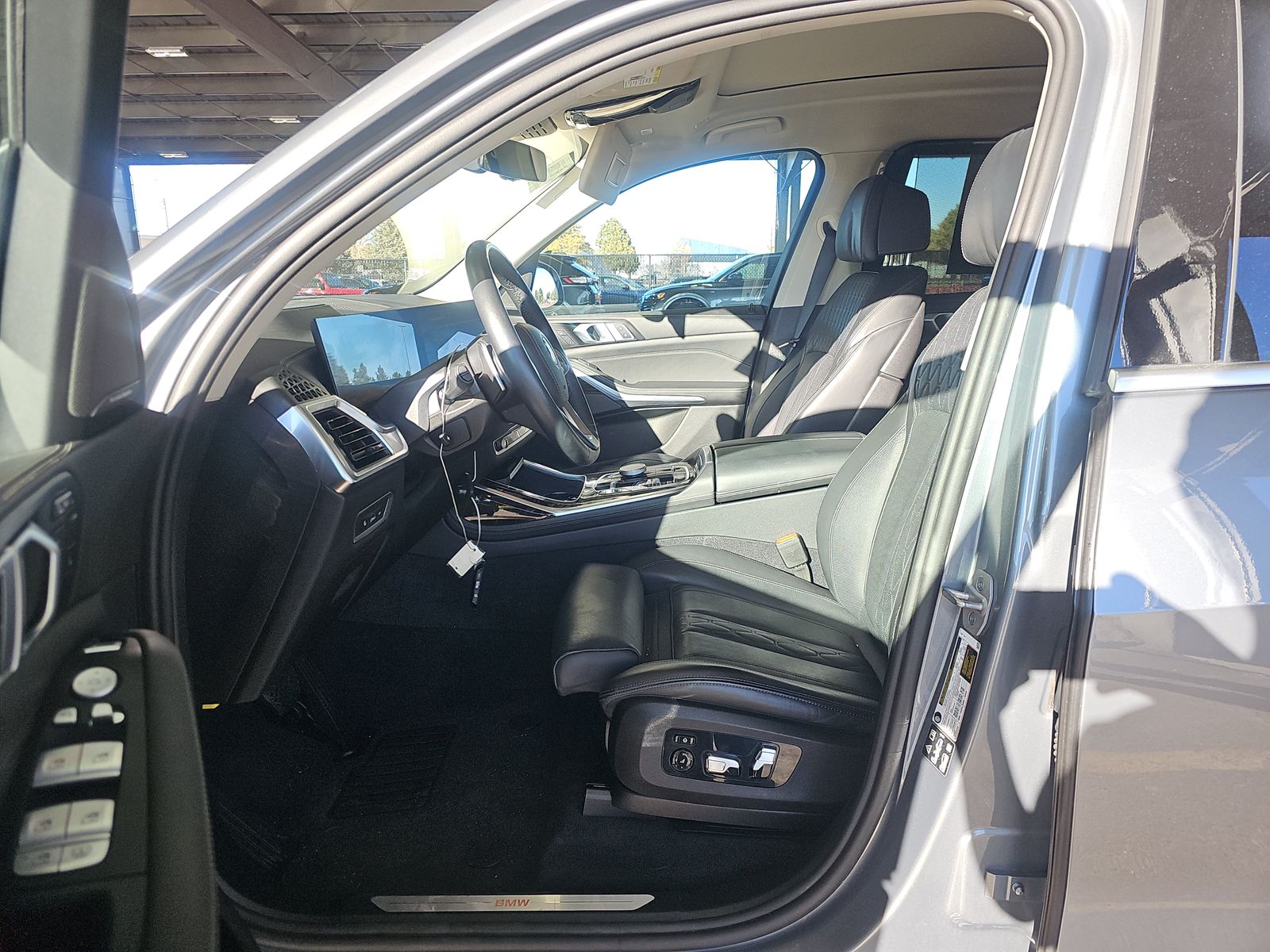 2025 BMW X7 xDrive40i AWD