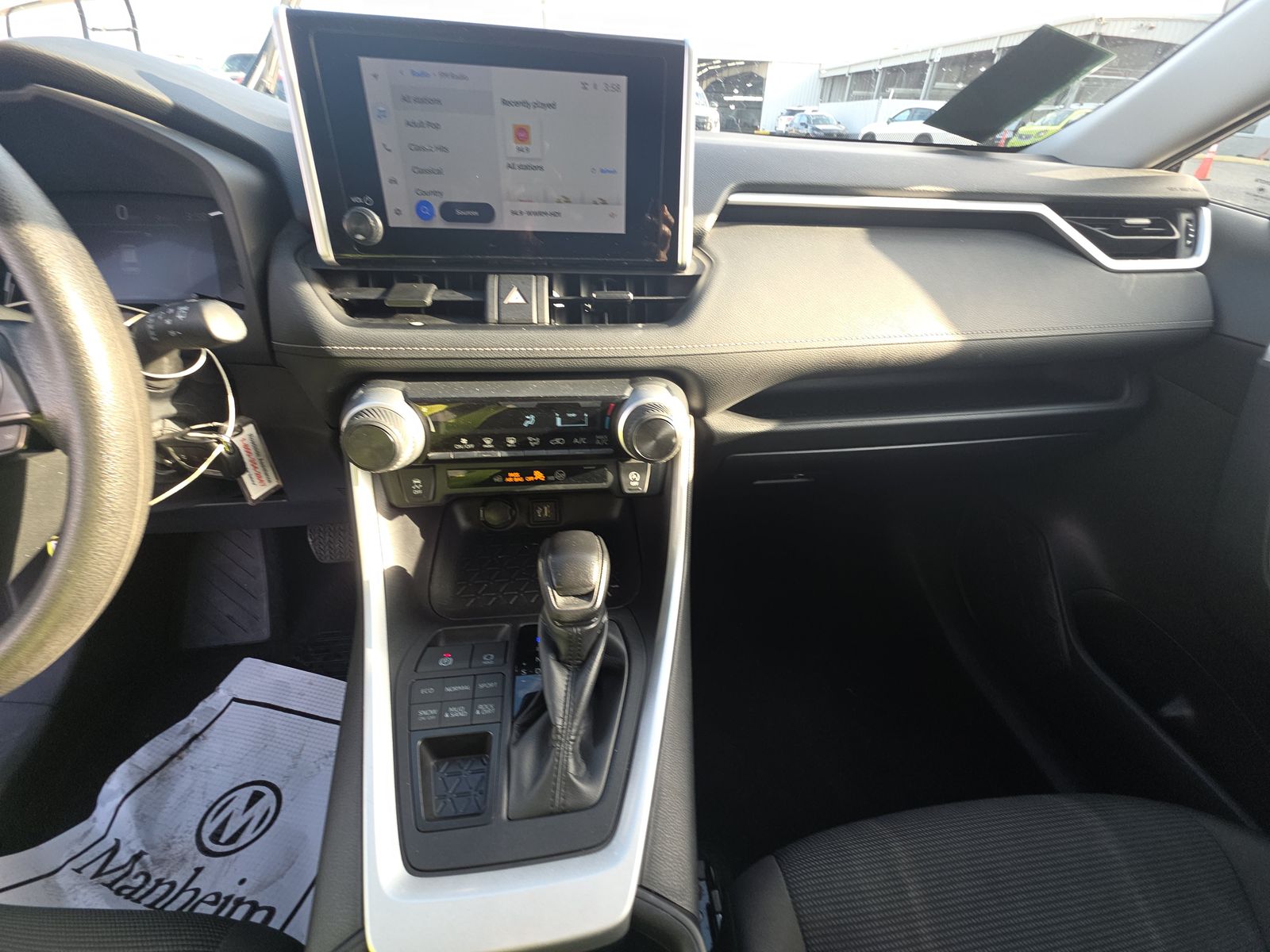 2024 Toyota RAV4 LE AWD