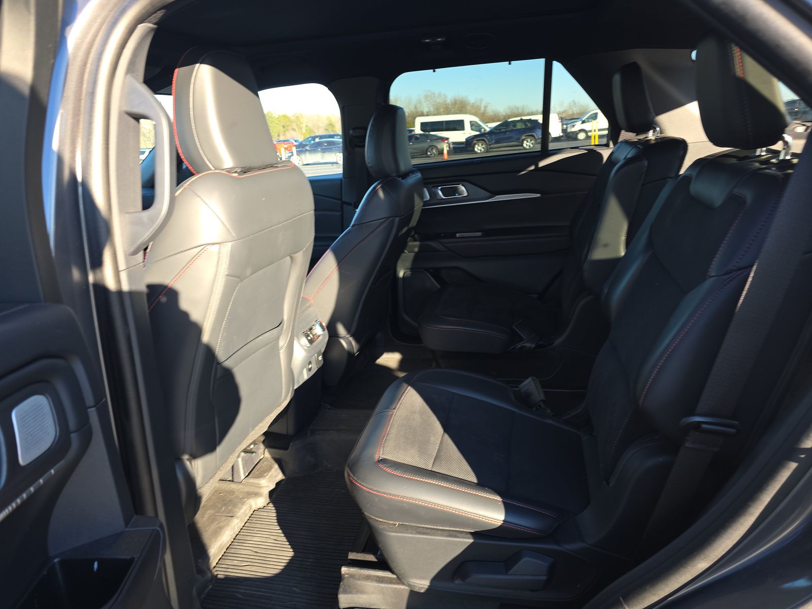 2025 Ford Explorer ST AWD