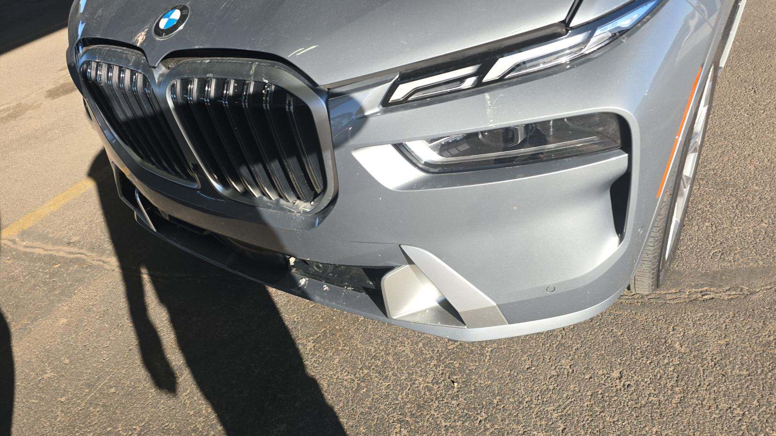 2025 BMW X7 xDrive40i AWD