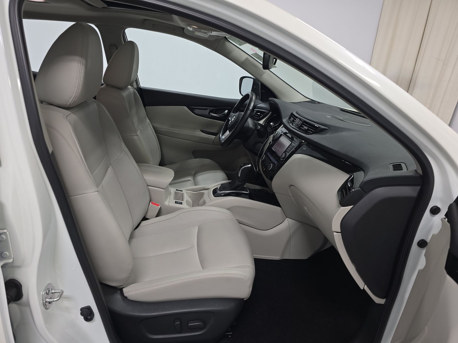 2022 Nissan Rogue Sport SL AWD