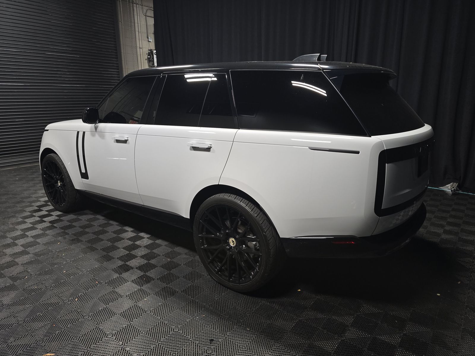 2023 Land Rover Range Rover SE AWD