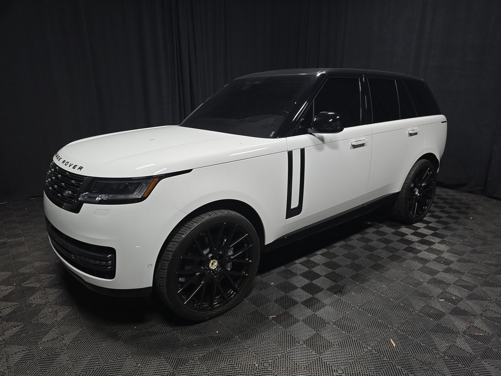 2023 Land Rover Range Rover SE AWD