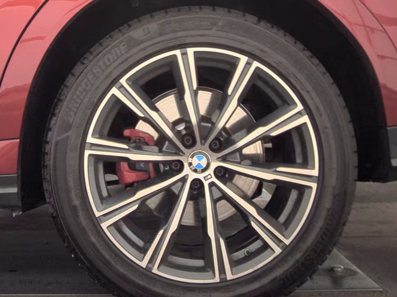 2023 BMW X6 xDrive40i AWD