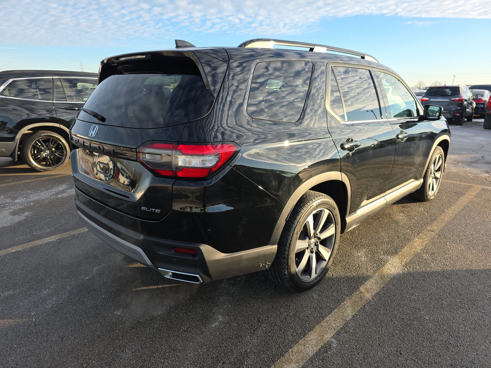 2023 Honda Pilot Elite AWD