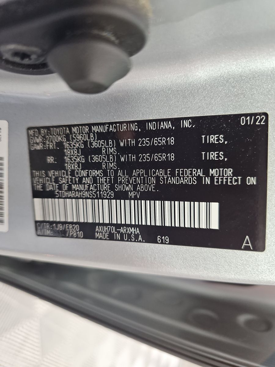 2022 Toyota Highlander Hybrid XLE FWD