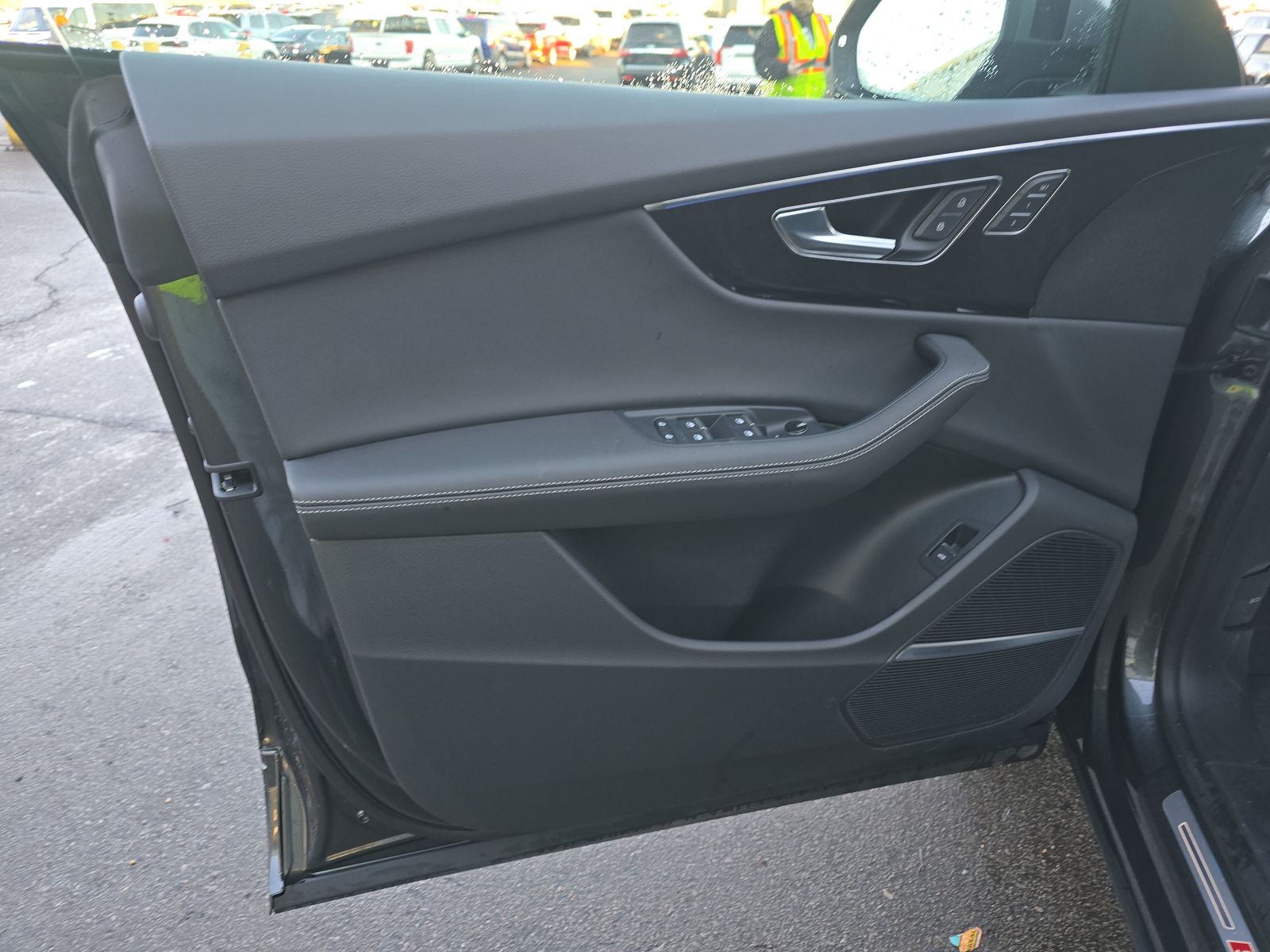 2025 Audi Q8 Premium Plus AWD