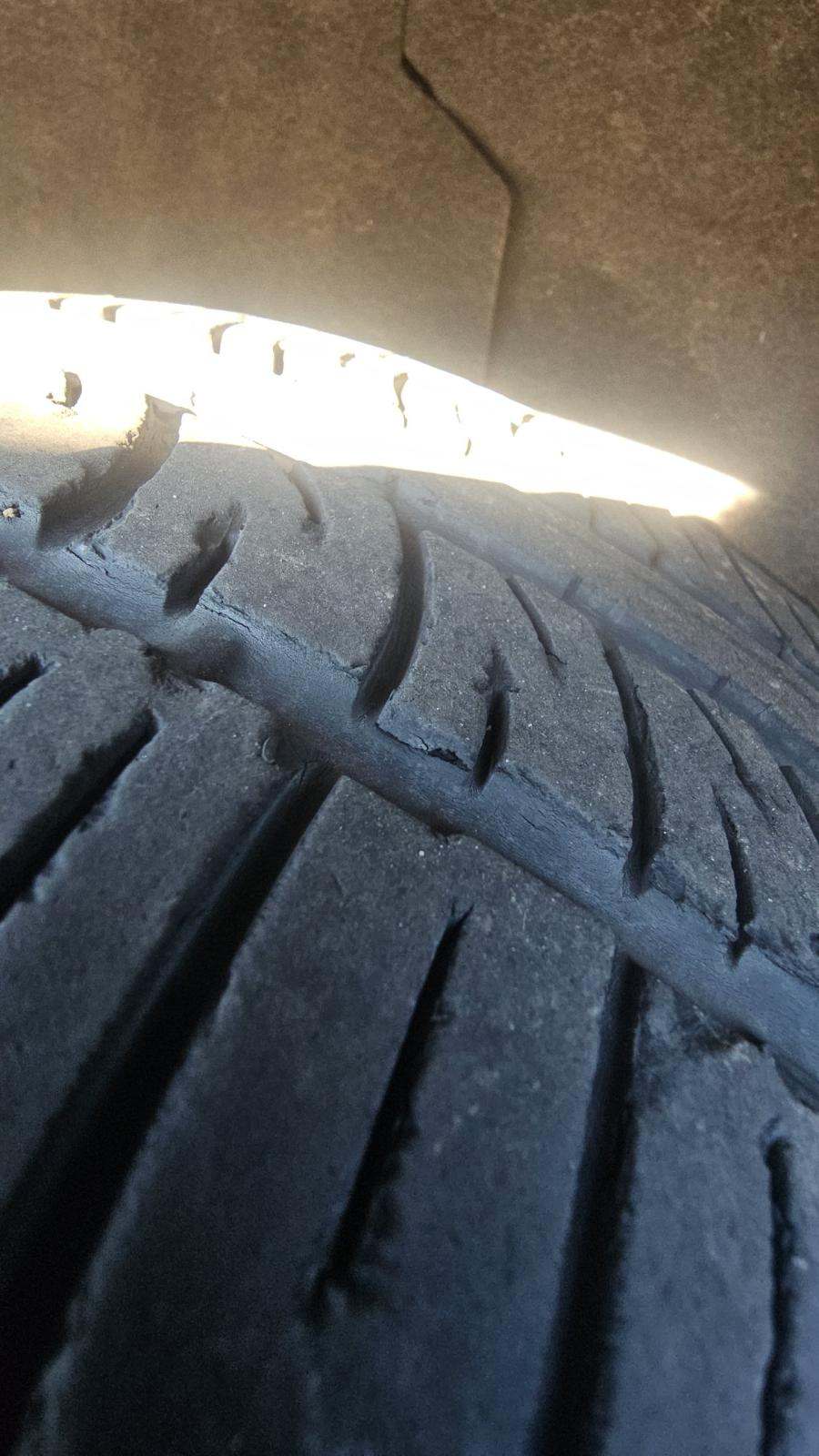 2023 Land Rover Defender 110 SE AWD