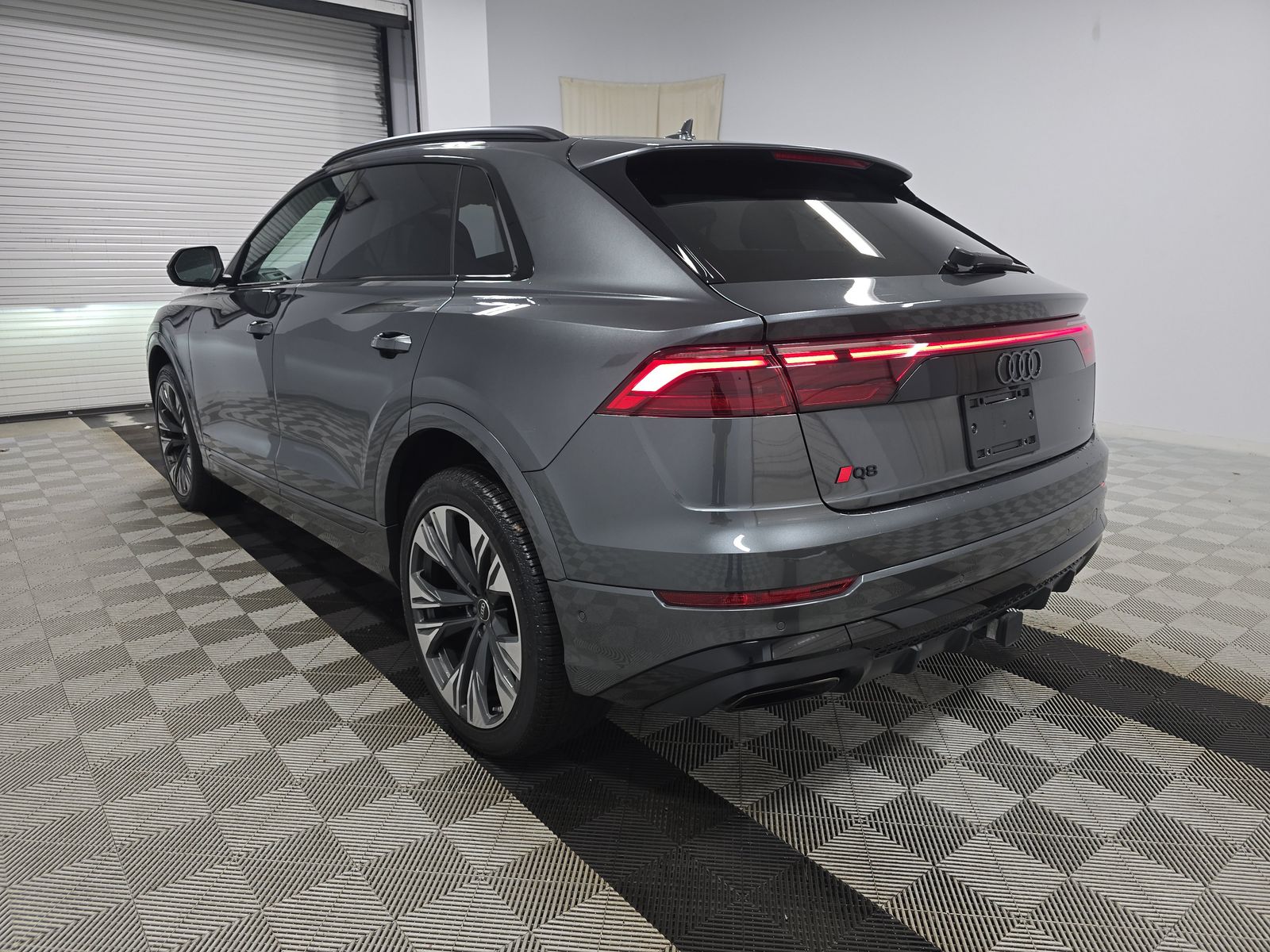 2025 Audi Q8 Premium Plus AWD