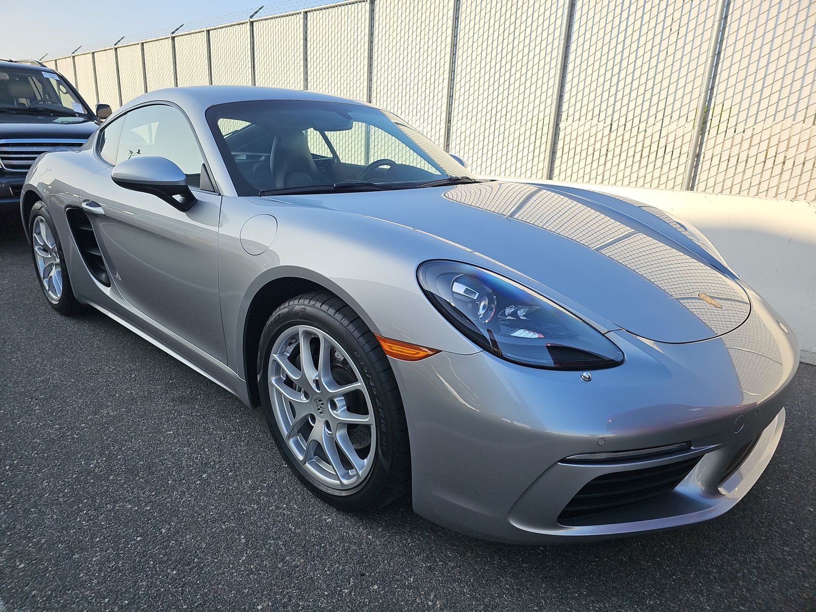 2022 Porsche 718 Cayman Base RWD