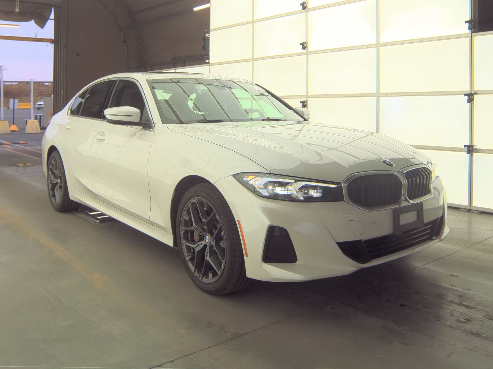 2025 BMW 3 Series 330i RWD