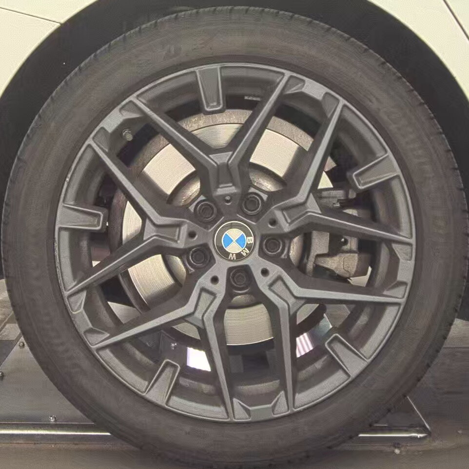 2025 BMW 3 Series 330i RWD