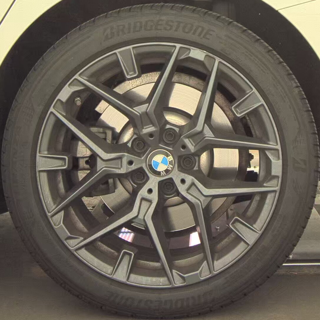 2025 BMW 3 Series 330i RWD