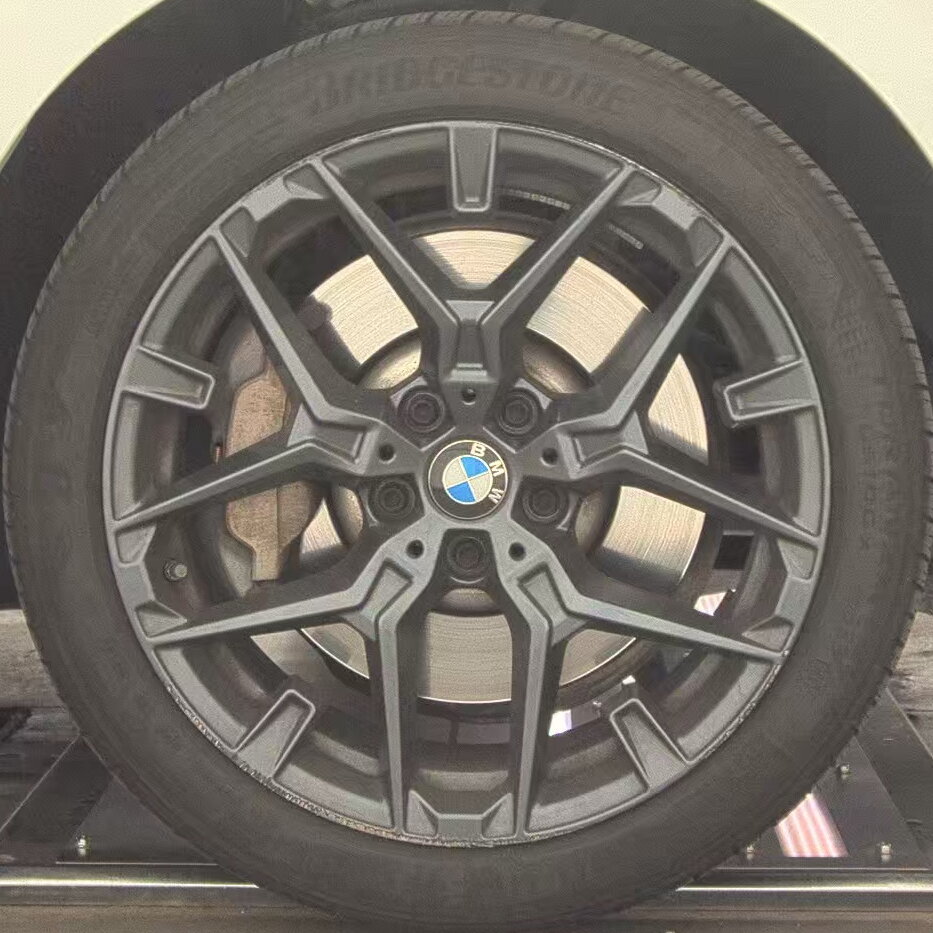 2025 BMW 3 Series 330i RWD