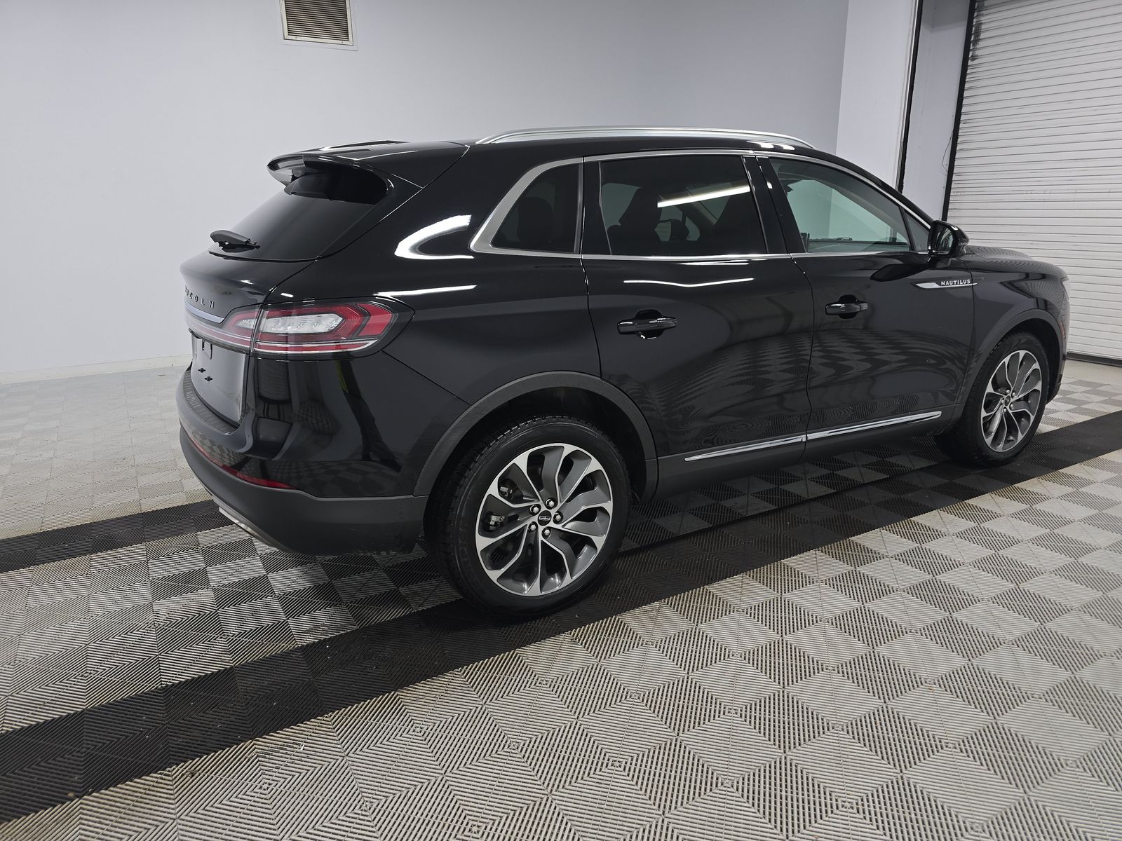 2022 Lincoln Nautilus Reserve AWD