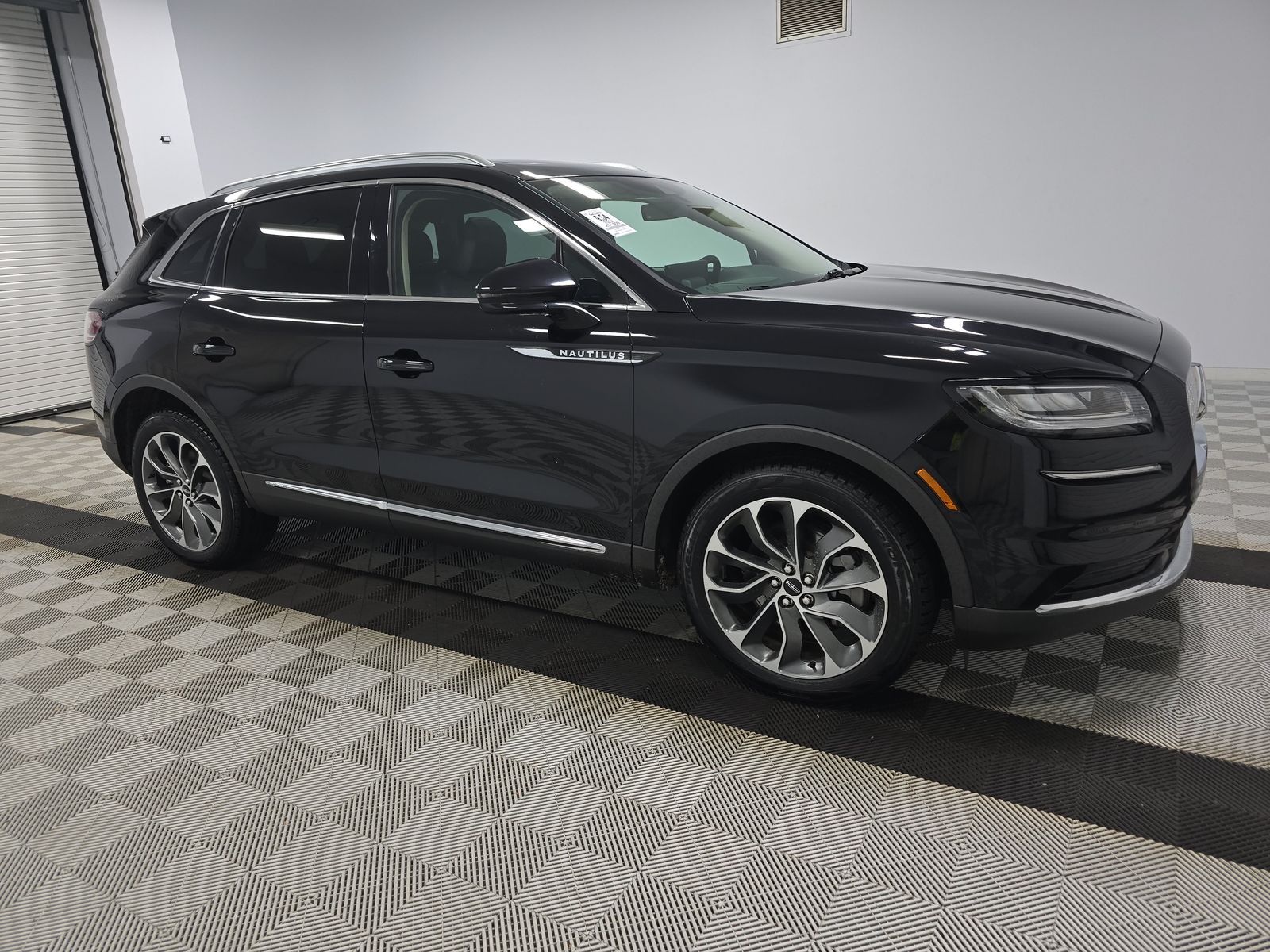 2022 Lincoln Nautilus Reserve AWD