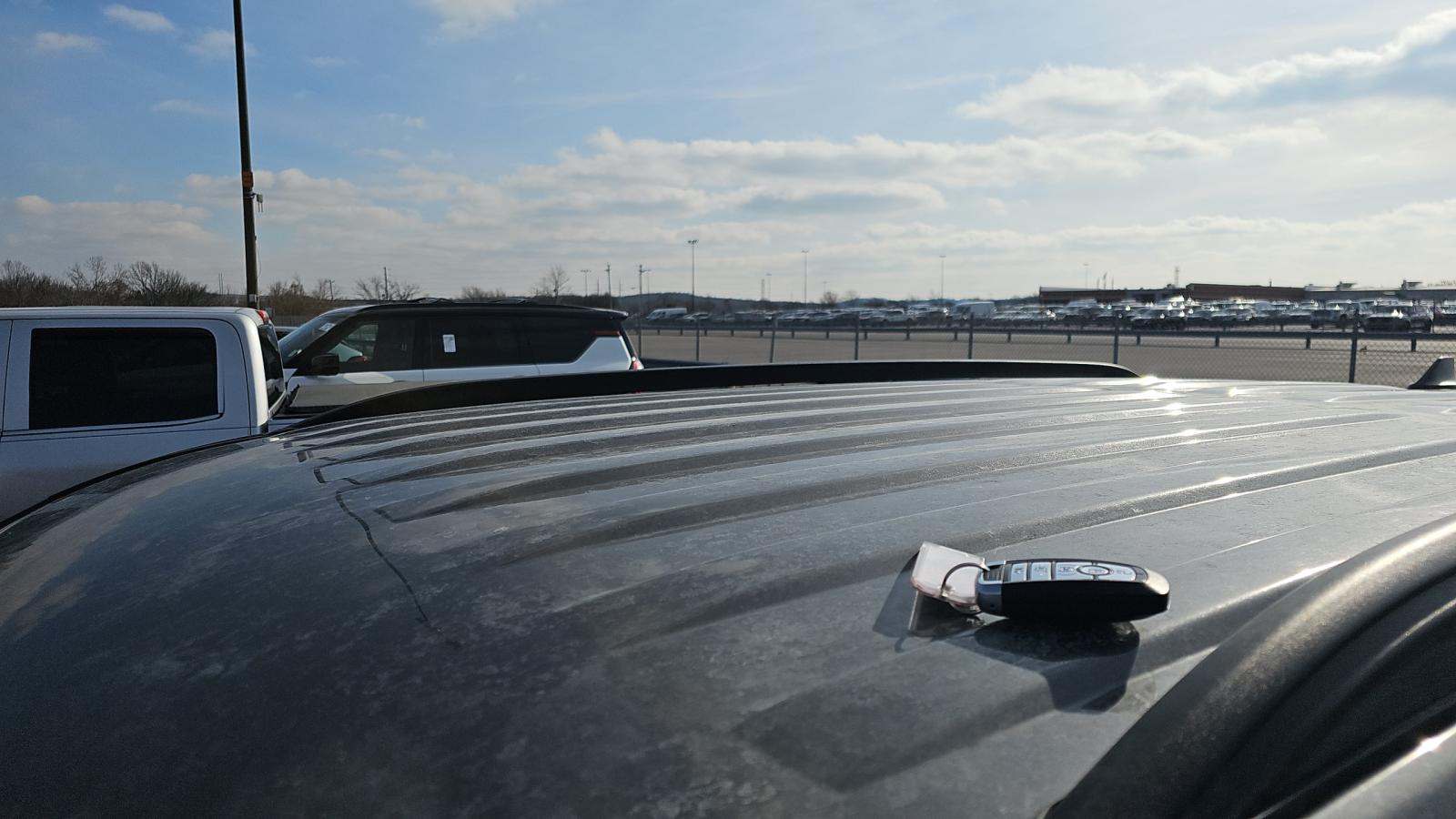 2024 Ford Explorer XLT RWD