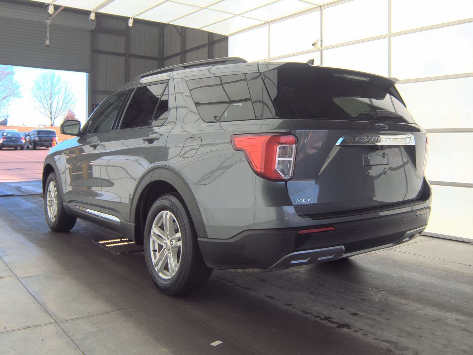 2024 Ford Explorer XLT RWD