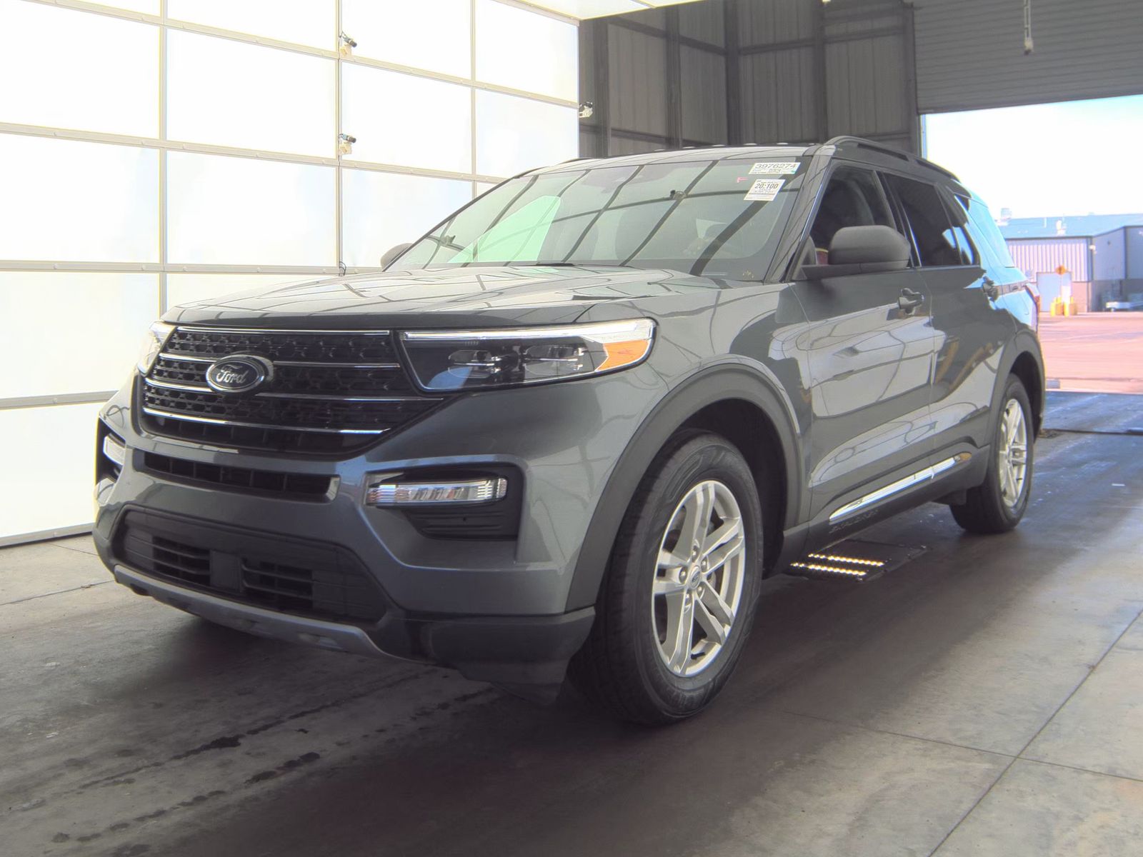 2024 Ford Explorer XLT RWD