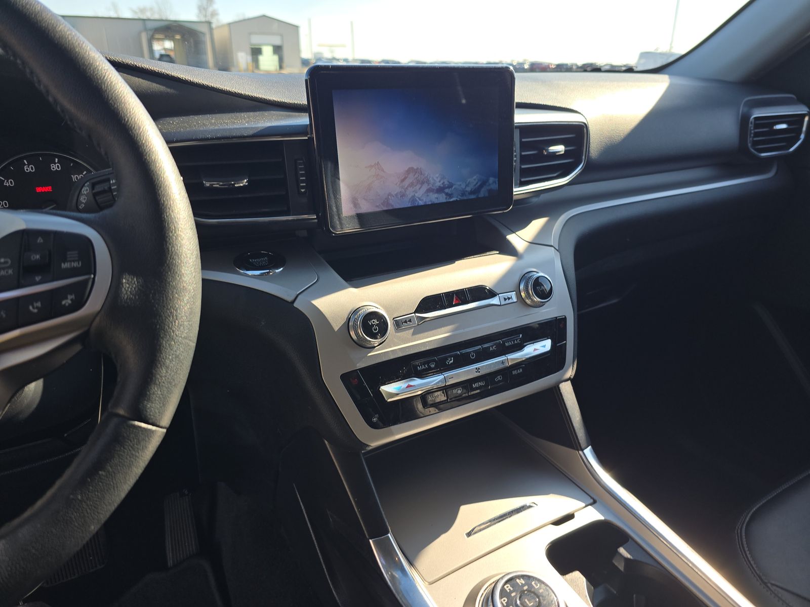 2024 Ford Explorer XLT RWD