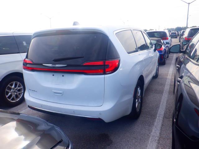 2024 Chrysler Pacifica Touring L FWD