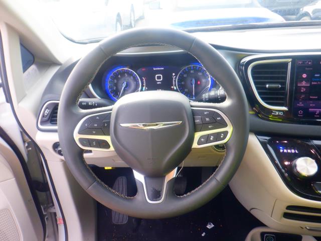 2024 Chrysler Pacifica Touring L FWD