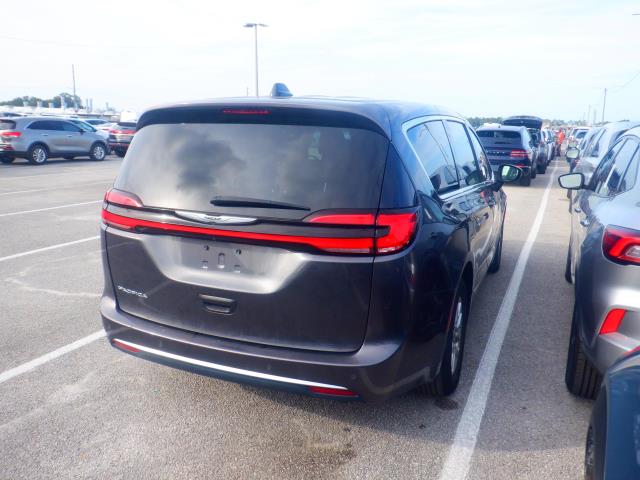 2023 Chrysler Pacifica Touring L FWD