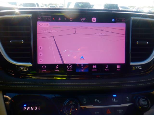 2023 Chrysler Pacifica Limited FWD