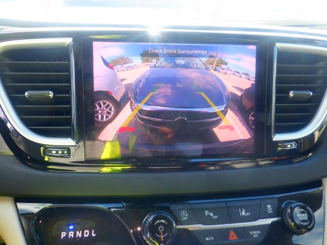 2023 Chrysler Pacifica Touring L FWD