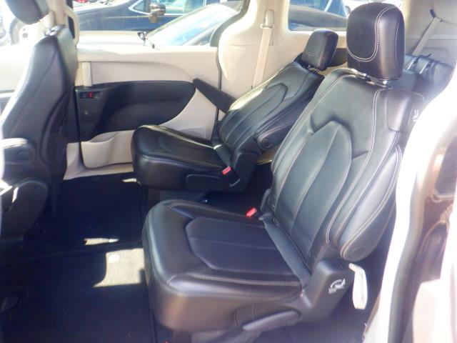 2023 Chrysler Pacifica Touring L FWD