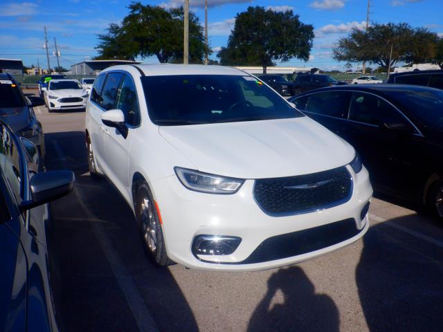 2023 Chrysler Pacifica Touring FWD
