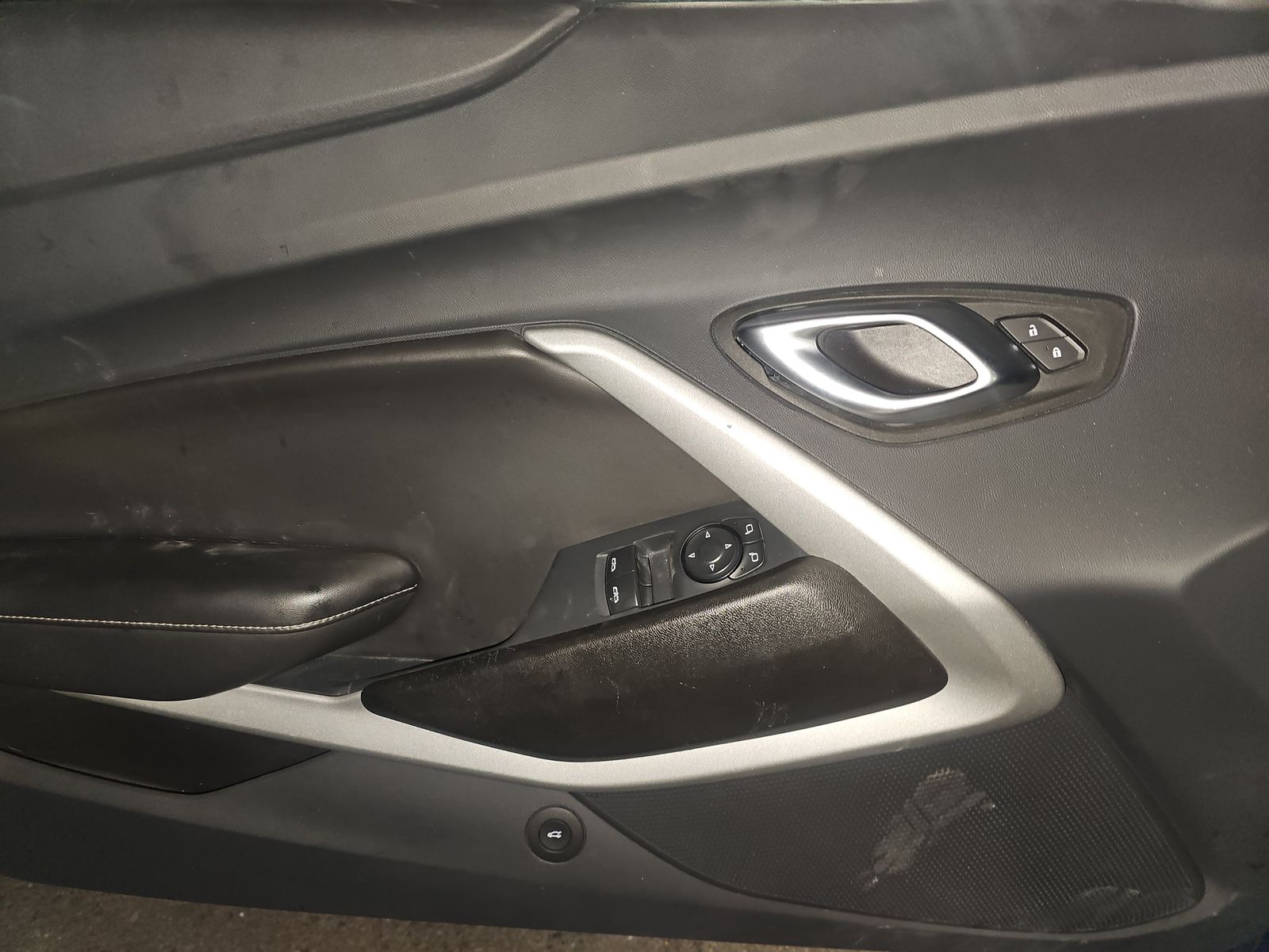 2023 Chevrolet Camaro 2LT RWD