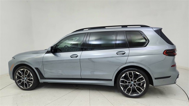 2023 BMW X7 xDrive40i AWD