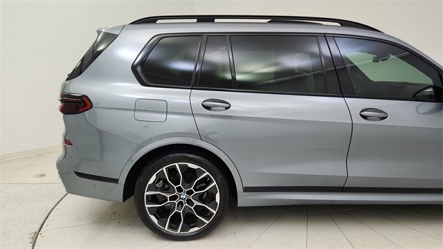 2023 BMW X7 xDrive40i AWD