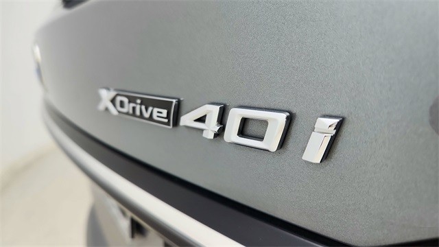 2023 BMW X7 xDrive40i AWD