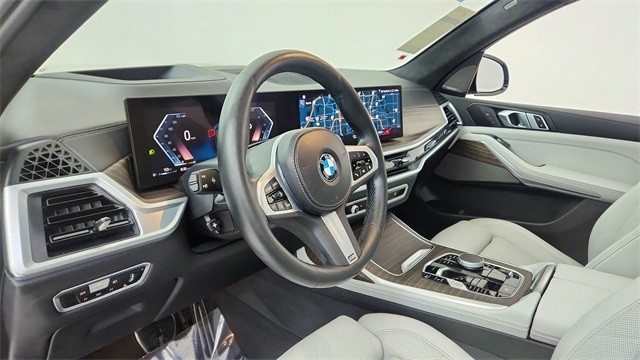 2023 BMW X7 xDrive40i AWD