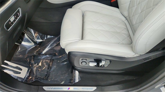 2023 BMW X7 xDrive40i AWD