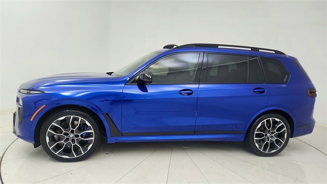 2025 BMW X7 M60i AWD