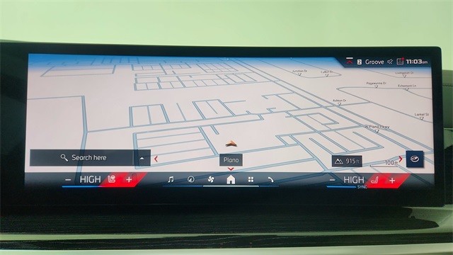 2025 BMW X7 M60i AWD